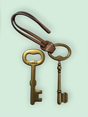 Fossil Brass (2) Hangtag